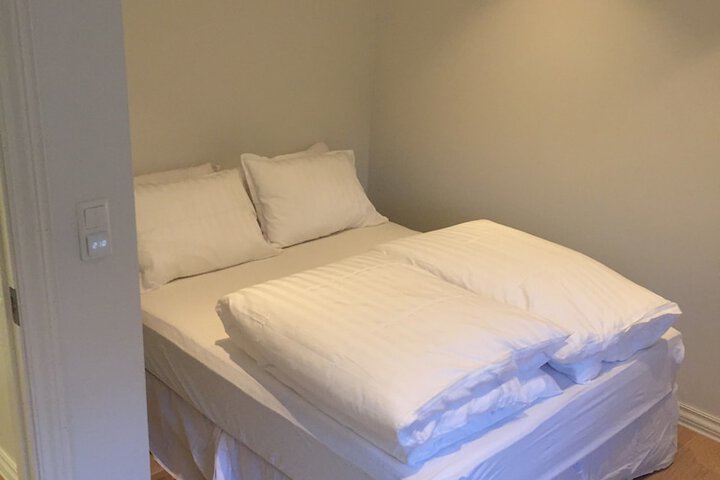 Room 3 of 17