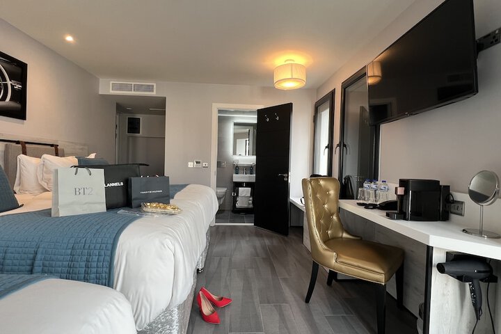 Room 19 of 33