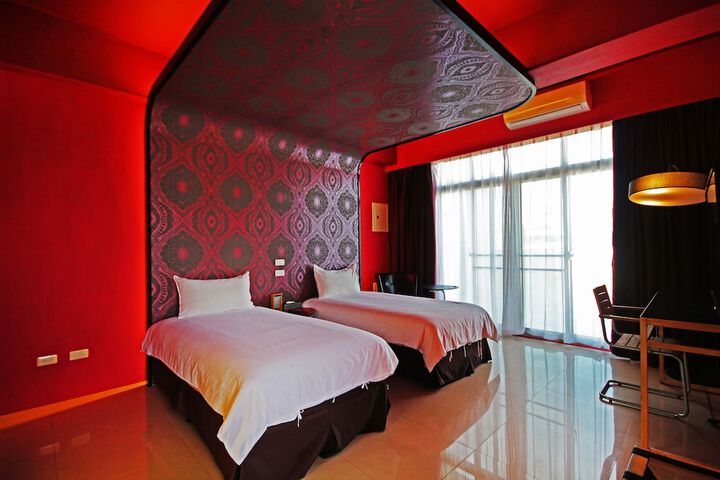 Room 30 of 57