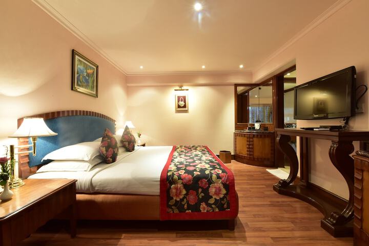 Room 9 of 54