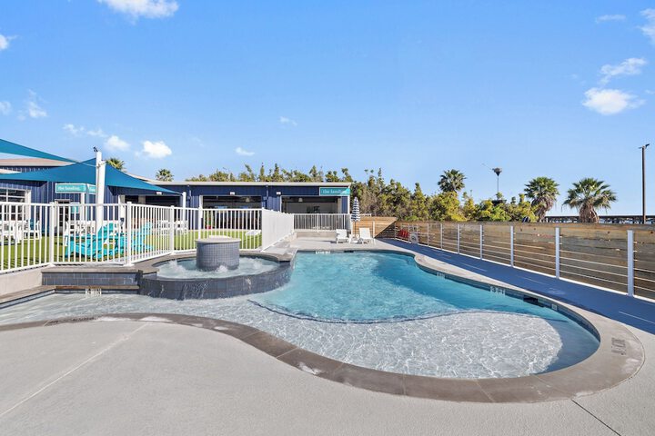 Pool 42 of 68