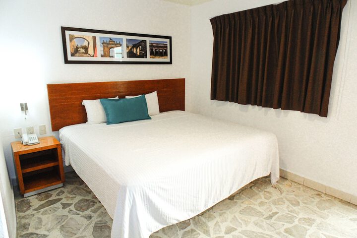 Room 34 of 61