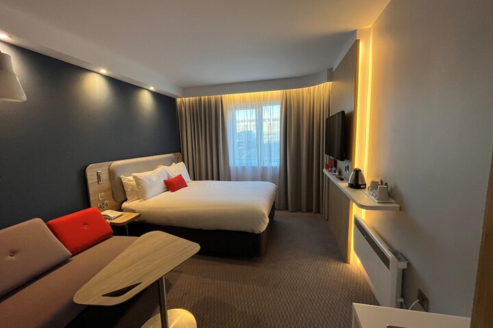 Room 26 of 59
