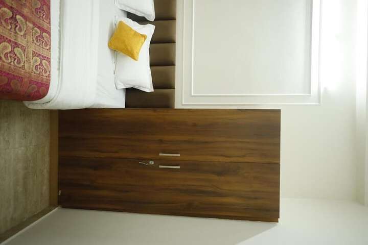 Room 18 of 22
