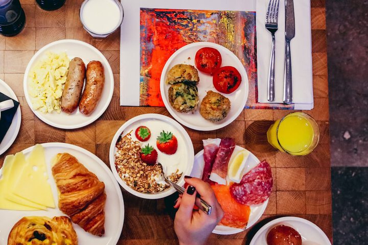 Breakfast buffet