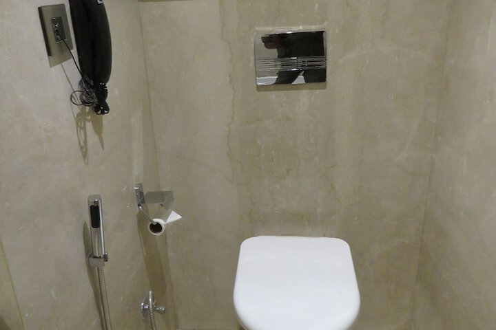Room 17 of 49