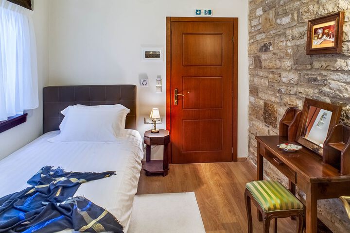 Room 30 of 55