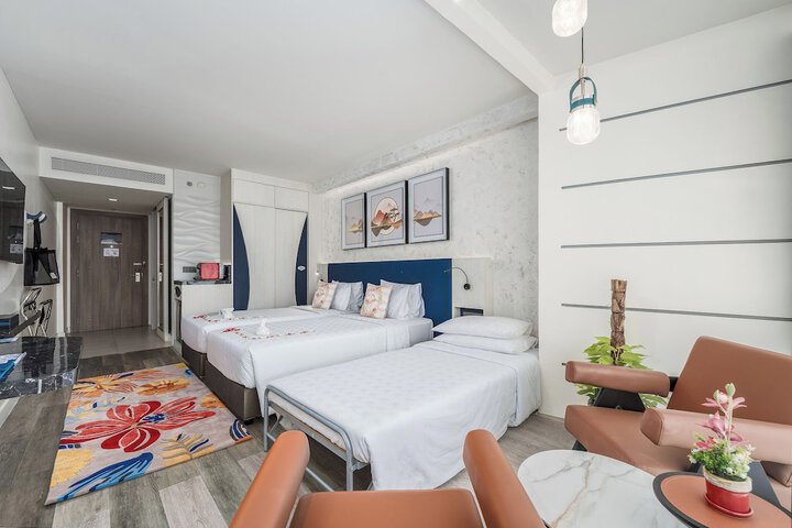 Room 50 of 158