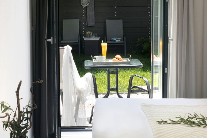 Terrace/Patio 16 of 29