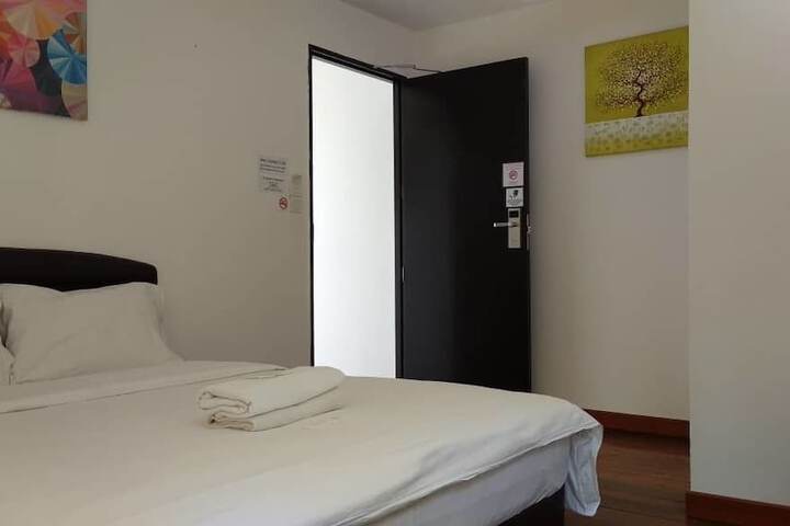 Room 15 of 89