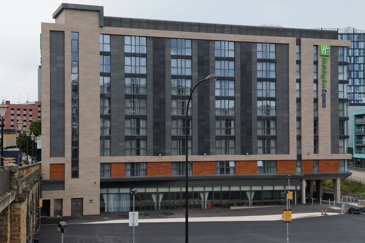 Hotel 73 of 81