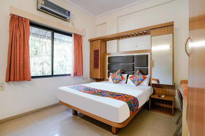 Room 21 of 27