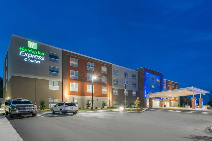 Hotel 80 of 87