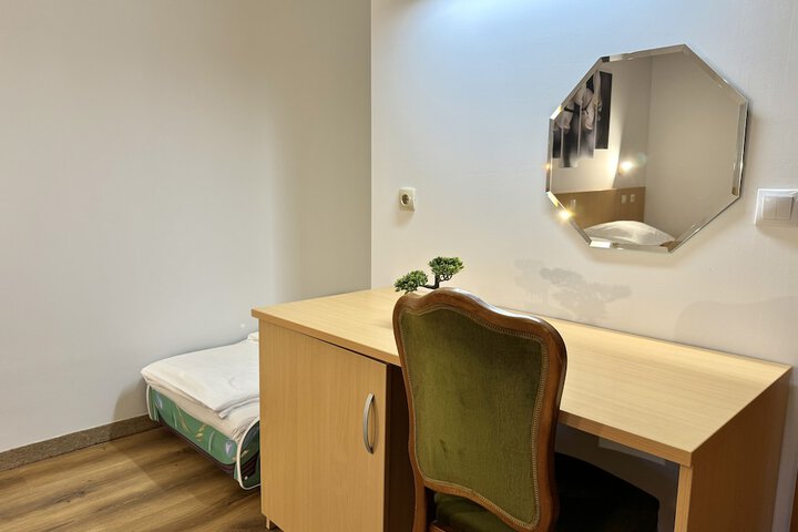 Room 30 of 125