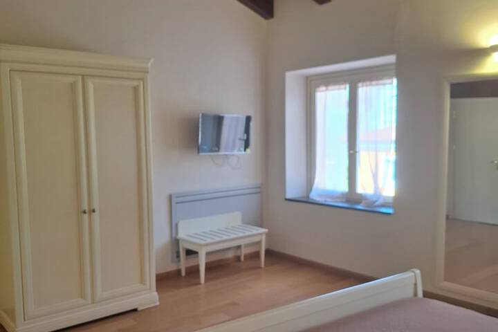 Room 26 of 84