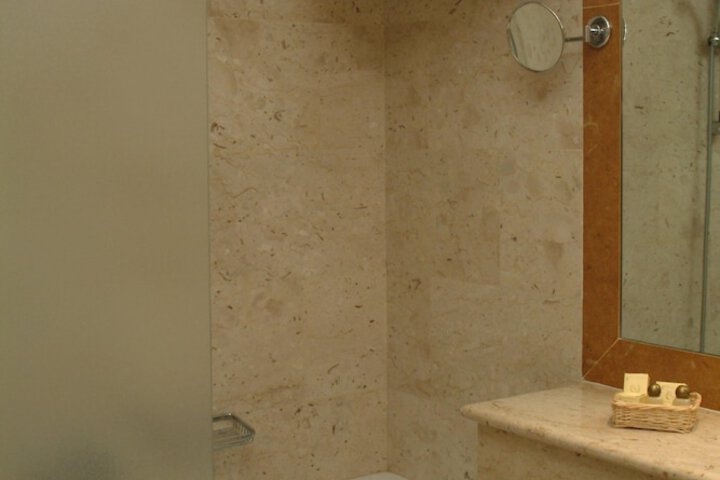 Clean Restrooms