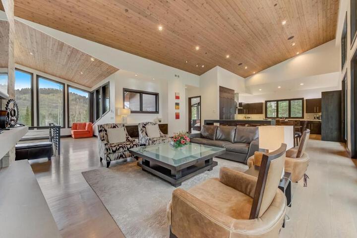 Exterior of KBM Resorts Walk to Slopes Sports Court Private Home Theater Sleeps 16 Private Hot Tub PCO-184G