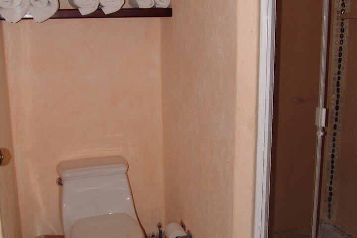 Room 13 of 30
