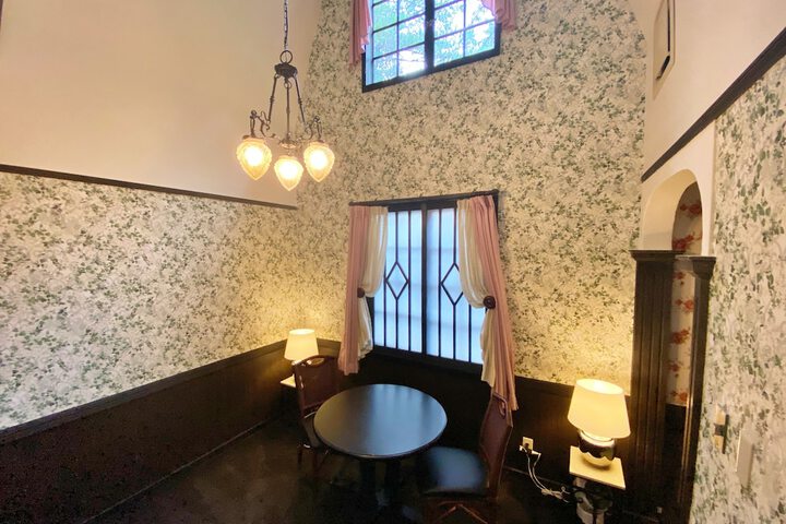 Room 17 of 121