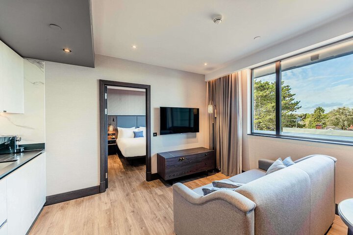 Room 43 of 132