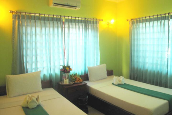 Room 20 of 65