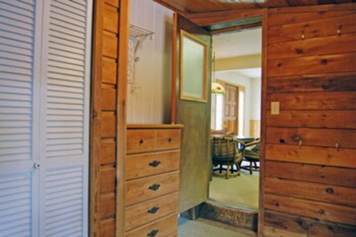 Room 26 of 29