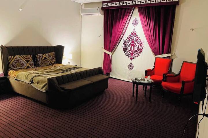 Room 13 of 26