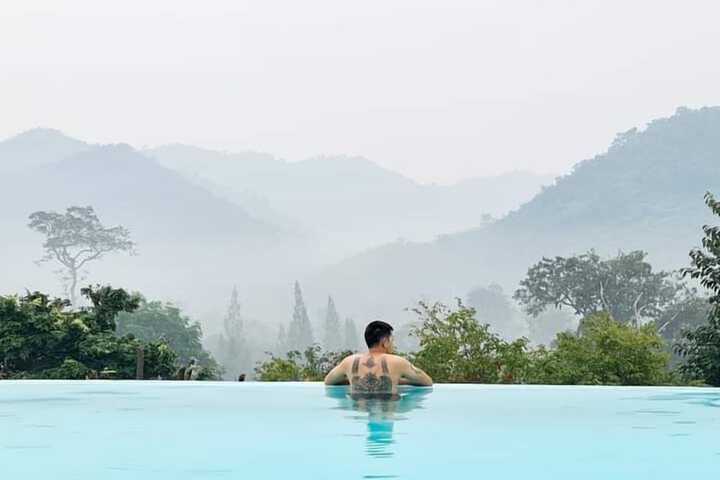 Pool 86 of 108