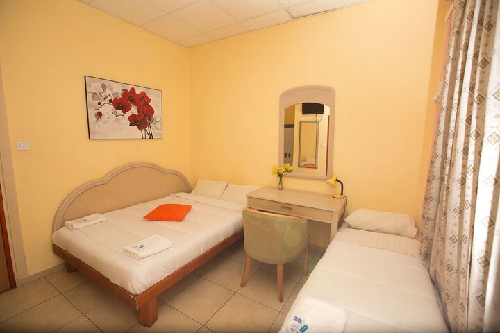 Room 16 of 31