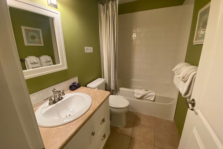 Room 467 of 543