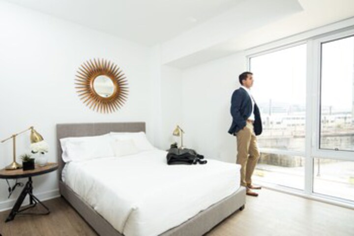 Room 9 of 20