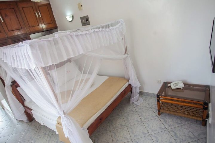 Room 10 of 41