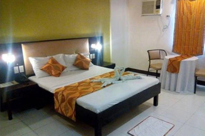 Room 2 of 11
