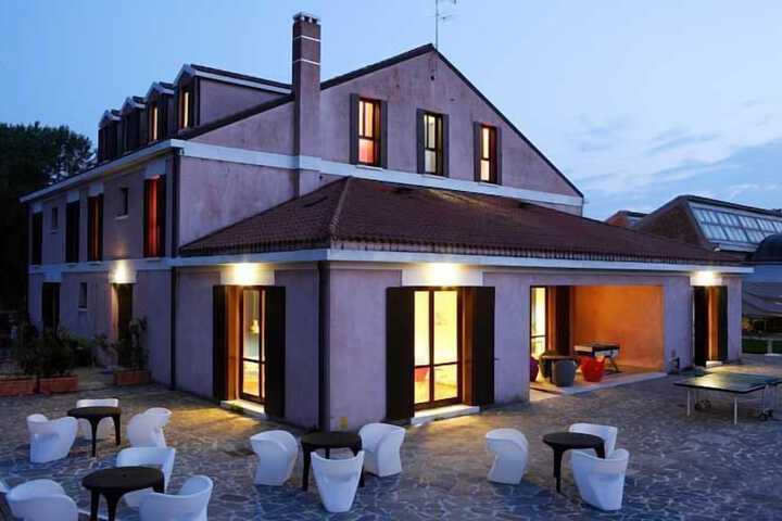 Certosa Hotel in Venice
