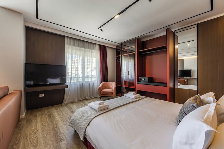 Room 78 of 171