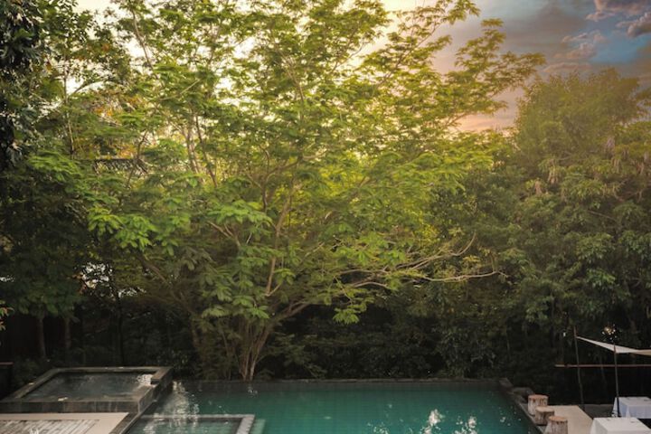 Pool 49 of 104