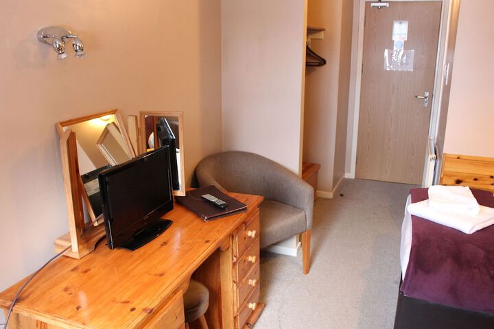 Room 18 of 112