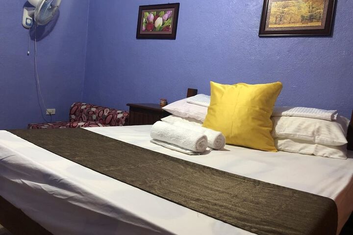 Room 8 of 27