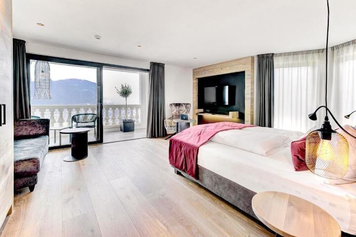 Room 3 of 58