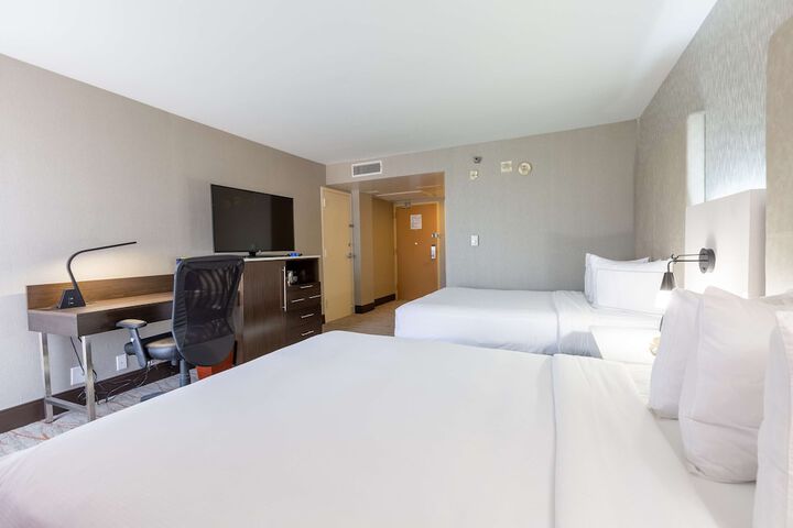 Room 19 of 53