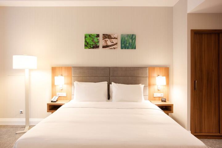 Room 35 of 113