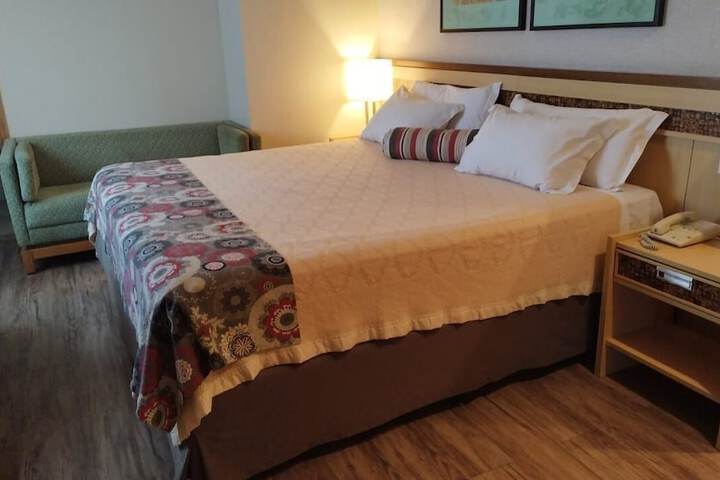 Room 11 of 24