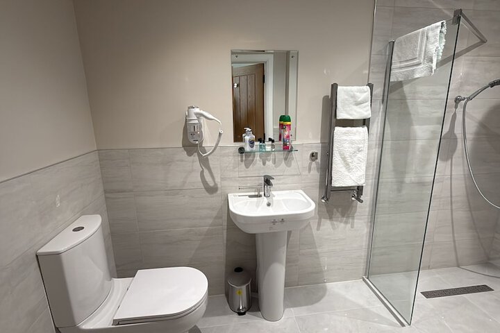 Room 15 of 26