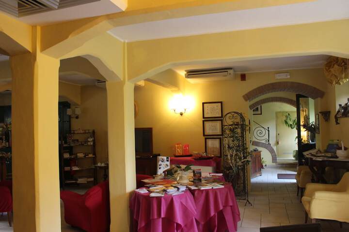Hotel Interior 2 of 31