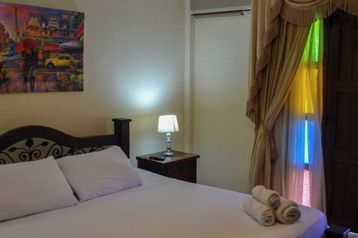 Room 21 of 178