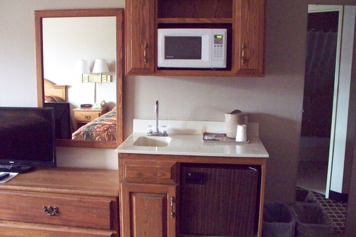 2 Queen Beds (5 of 11)