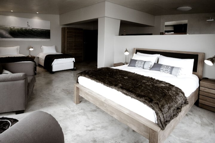Room 5 of 40