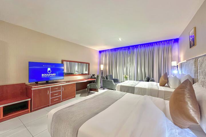 Room 14 of 33