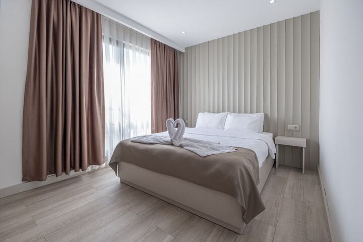 Room 2 of 19