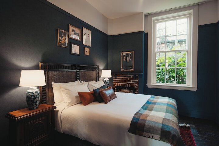 Room 12 of 30